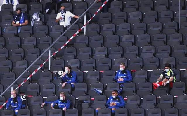 尤文图斯官宣签下巴黎圣日耳曼前锋伊卡尔迪