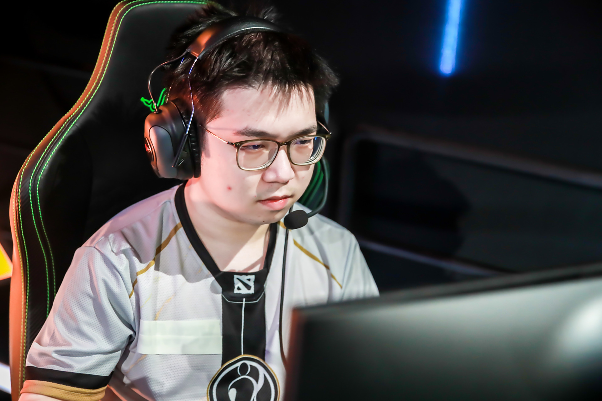 包含LGD血洗IG，Xiaohu关键团战开团秒人强强对话全球总决赛，技惊四座的词条