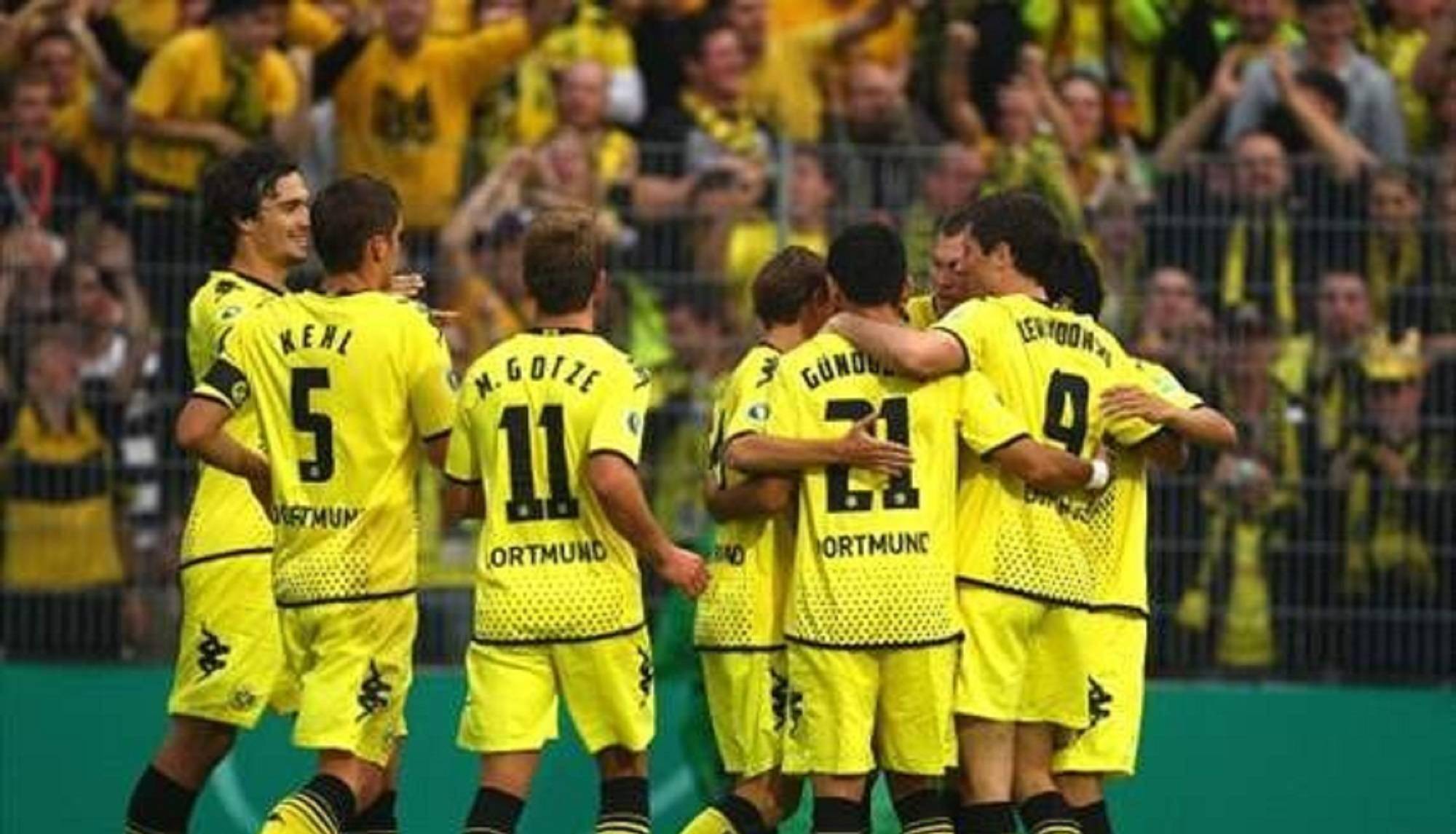 熊猫直播-雄狮主场力克沙尔克，继续保持不败战绩的简单介绍