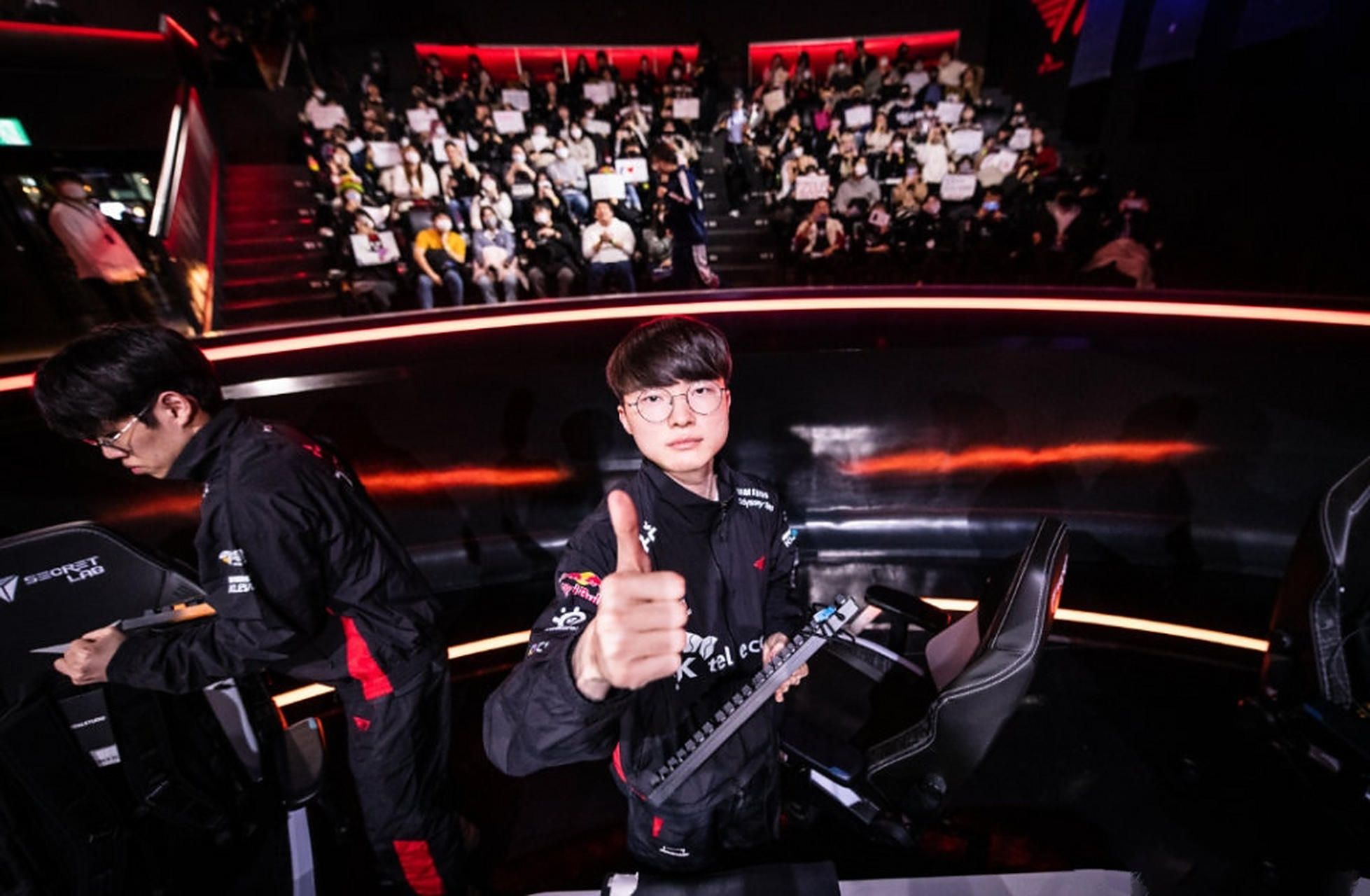 熊猫体育官方-DRX2力克FNC,Faker送出助攻