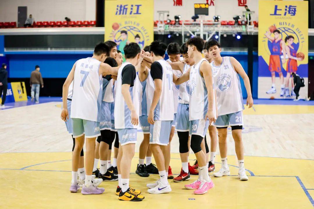 熊猫体育下载-竞技篮球赛事精彩纷呈，球队斗志高昂的简单介绍